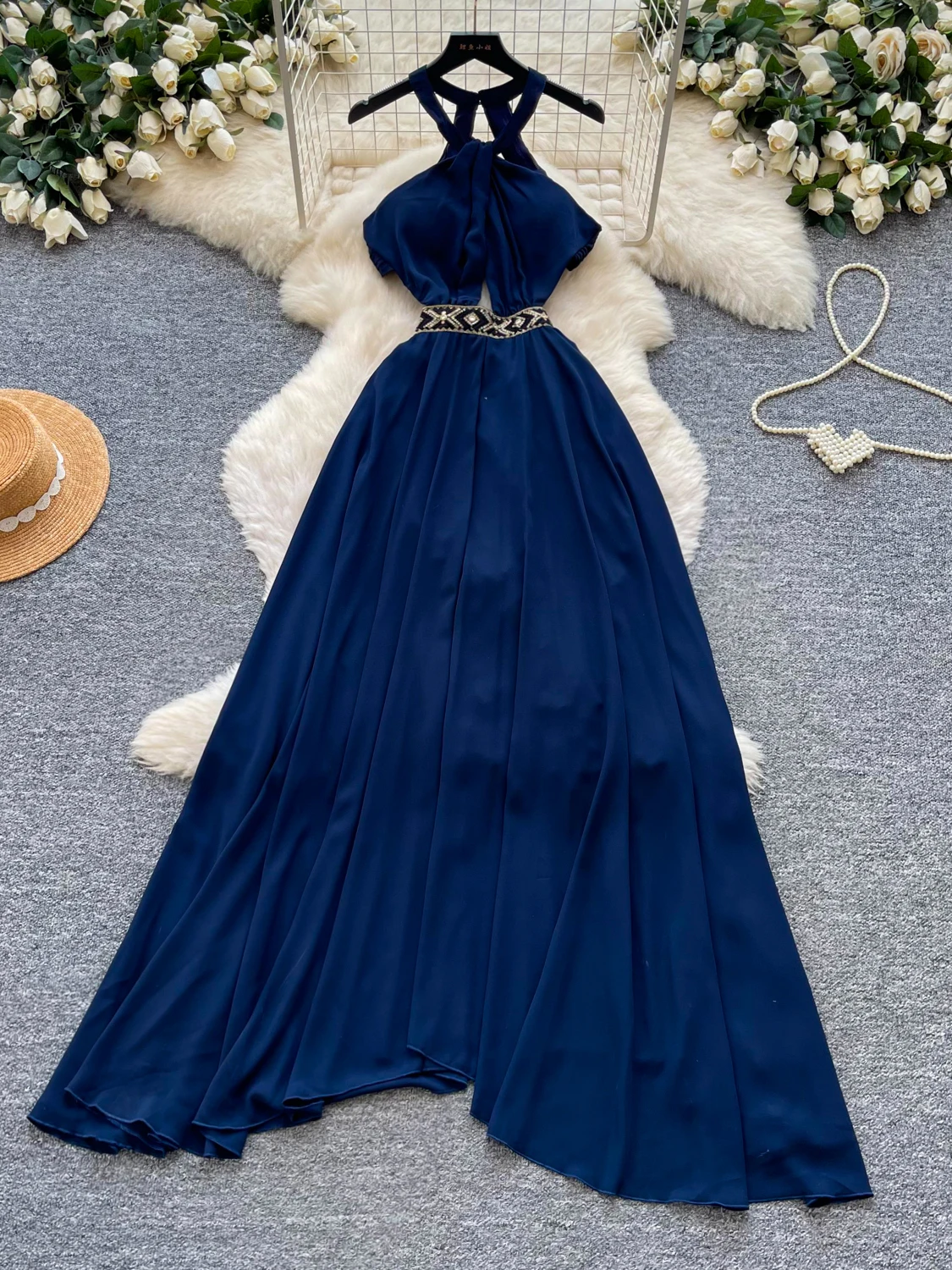 Summer Vacation Style Off-Shoulder Backless Women's Dress High Waist Slimming Long Skirt Korean Version A-Line Dress
Summer Vacation Style Off-Shoulder Backless Women's Dress High Waist Slimming Long Skirt Korean Version A-Line Dress