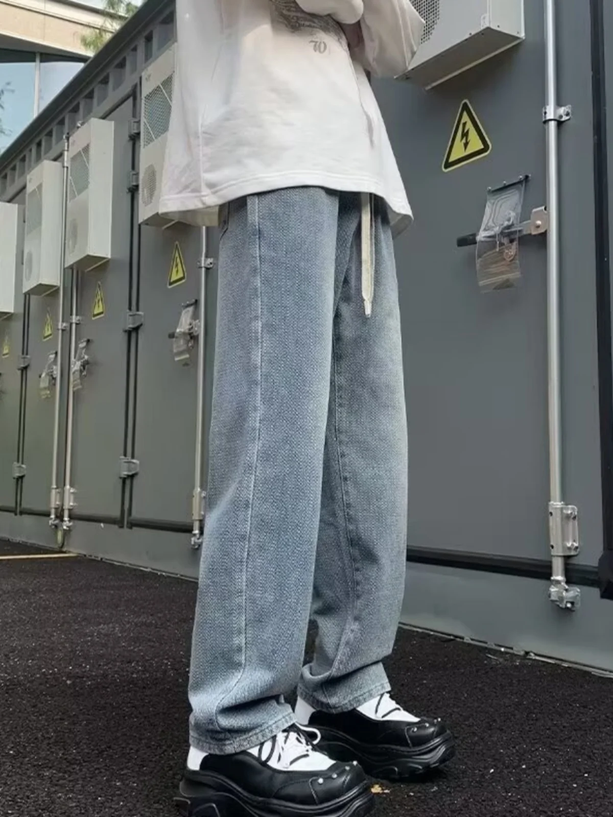 Autumn Winter Men's Loose Straight Leg Jeans Casual Thin Casual Loose Long Pants Vintage American Sle High Street Sle
Autumn Winter Men's Loose Straight Leg Jeans Casual Thin Casual Loose Long Pants Vintage American Sle High Street Sle