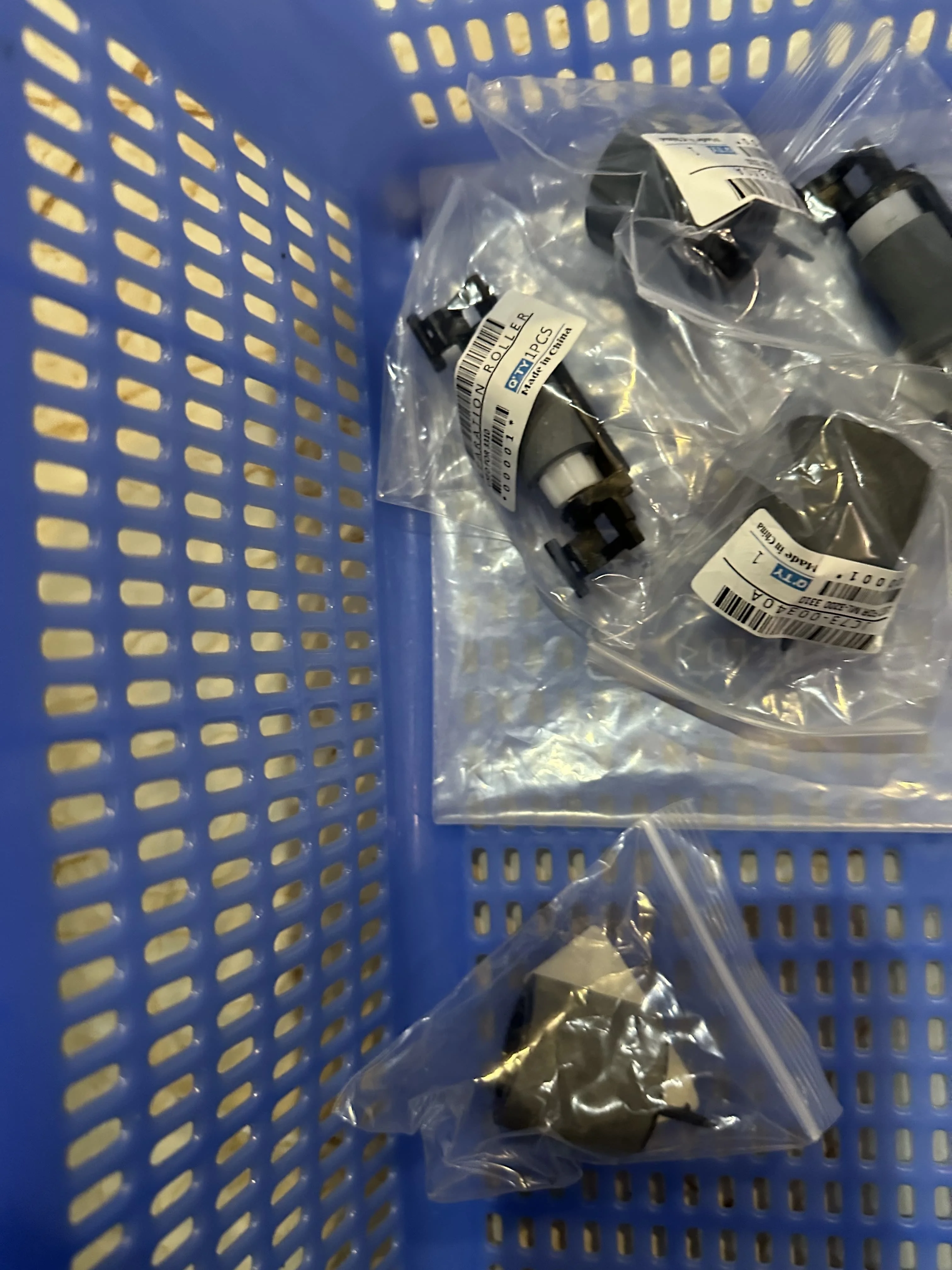 1 комплект 108R01470, лоток 1 комплект для обслуживания ролика подачи для Xerox Phaser 3330 WorkCentre 3335 3345, детали принтера серии
1 комплект 108R01470, лоток 1 комплект для обслуживания ролика подачи для Xerox Phaser 3330 WorkCentre 3335 3345, детали принтера серии