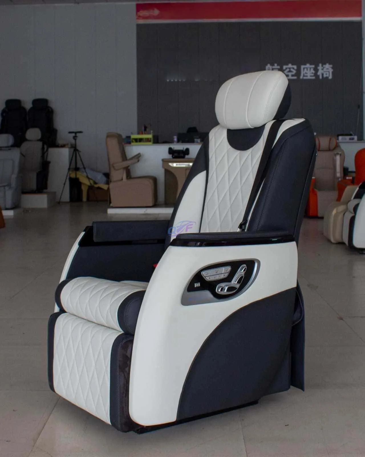 Car Accessories Van Conversion Auto Seats Car Seat Accessories for Sprinter for Hiace Rv Seats Limousine Car
Car Accessories Van Conversion Auto Seats Car Seat Accessories for Sprinter for Hiace Rv Seats Limousine Car