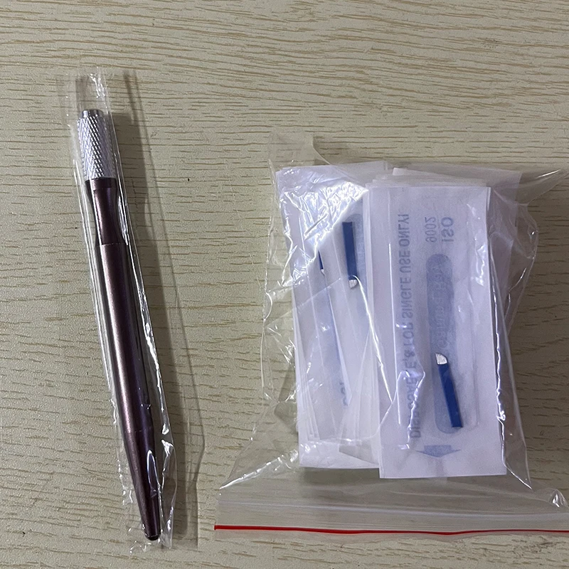 Microblading Manual Tattoo Pen Kit with 50pcs 12F Blades for Eyebrow Tattoo Permanent Makeup Eyebrow Lips Manual Tattoo Set
Microblading Manual Tattoo Pen Kit with 50pcs 12F Blades for Eyebrow Tattoo Permanent Makeup Eyebrow Lips Manual Tattoo Set
