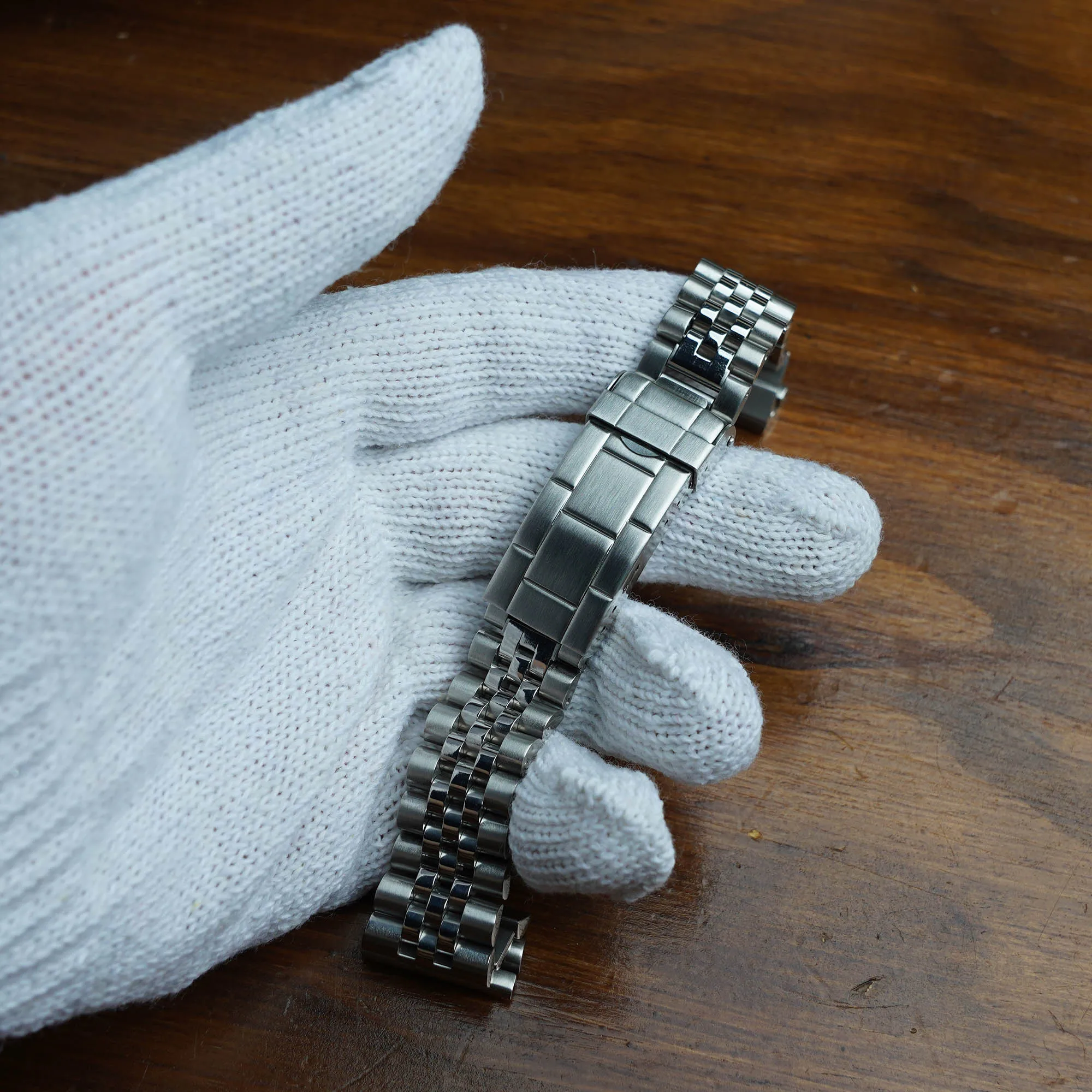 Rolamy Jubilee Watch Band For Rolex Seiko Stainless Steel Metal Strap 20mm 22mm Universal Straight End Vintage Screw Links Clasp
Rolamy Jubilee Watch Band For Rolex Seiko Stainless Steel Metal Strap 20mm 22mm Universal Straight End Vintage Screw Links Clasp