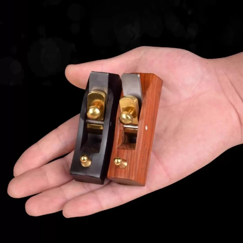 Ebony Wood Hand Plane Gift Set Black Sandalwood Special Small Light Planer Gift Box Mini DIY for Wood Carving Shaping Trimming
Ebony Wood Hand Plane Gift Set Black Sandalwood Special Small Light Planer Gift Box Mini DIY for Wood Carving Shaping Trimming