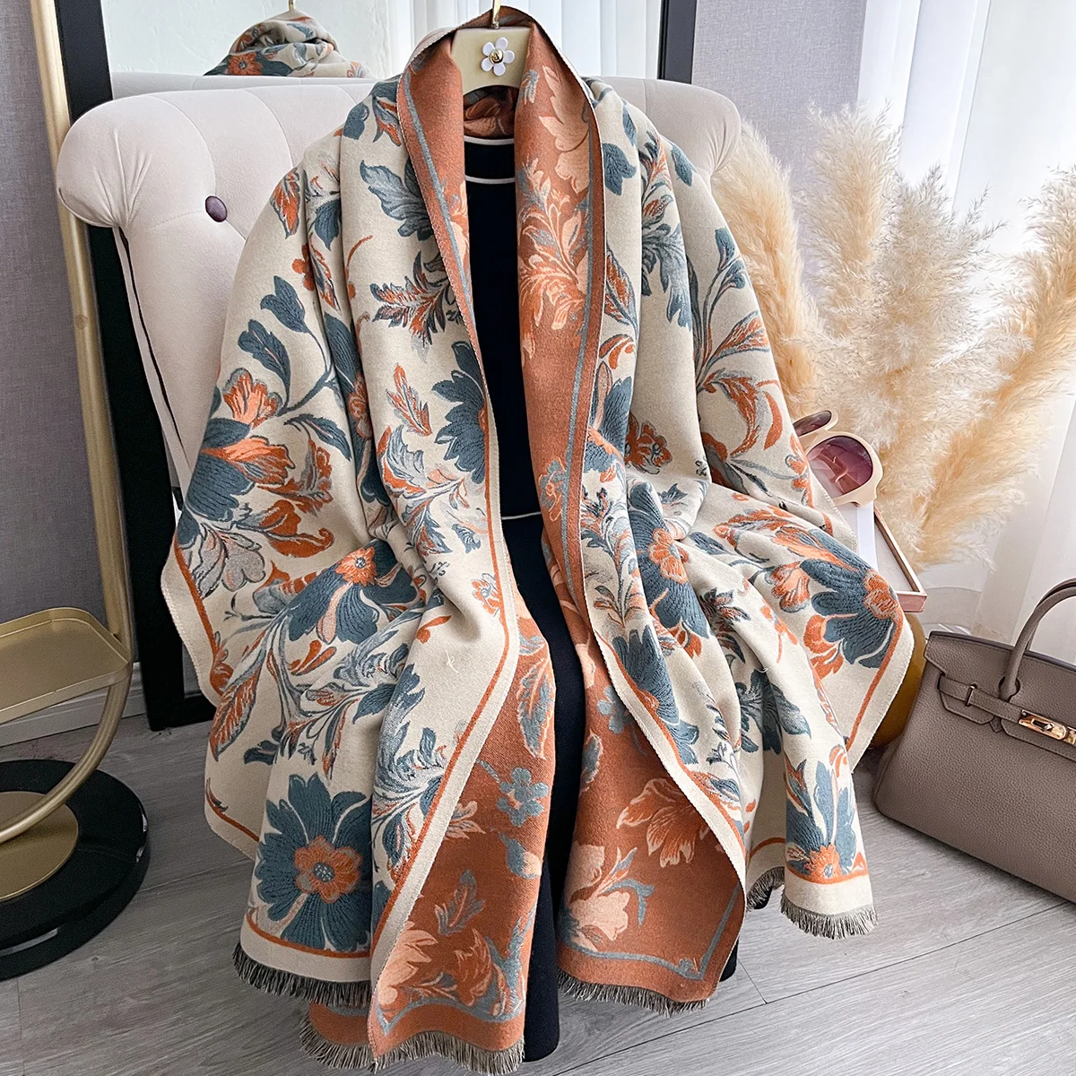 Luxury Winter Cashmere Scarf for Women Exquisite Floral Print Warm Pashmina Shawl Thick Cozy Blanket Wrap Foulard
Luxury Winter Cashmere Scarf for Women Exquisite Floral Print Warm Pashmina Shawl Thick Cozy Blanket Wrap Foulard