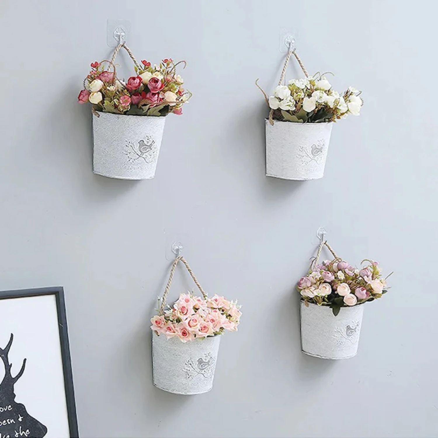 American Style Rural Iron Wall Hanging Flower Pot Vintage Flower Basket Succulents Green Plant Holder Outdoor Indoor Decor
American Style Rural Iron Wall Hanging Flower Pot Vintage Flower Basket Succulents Green Plant Holder Outdoor Indoor Decor