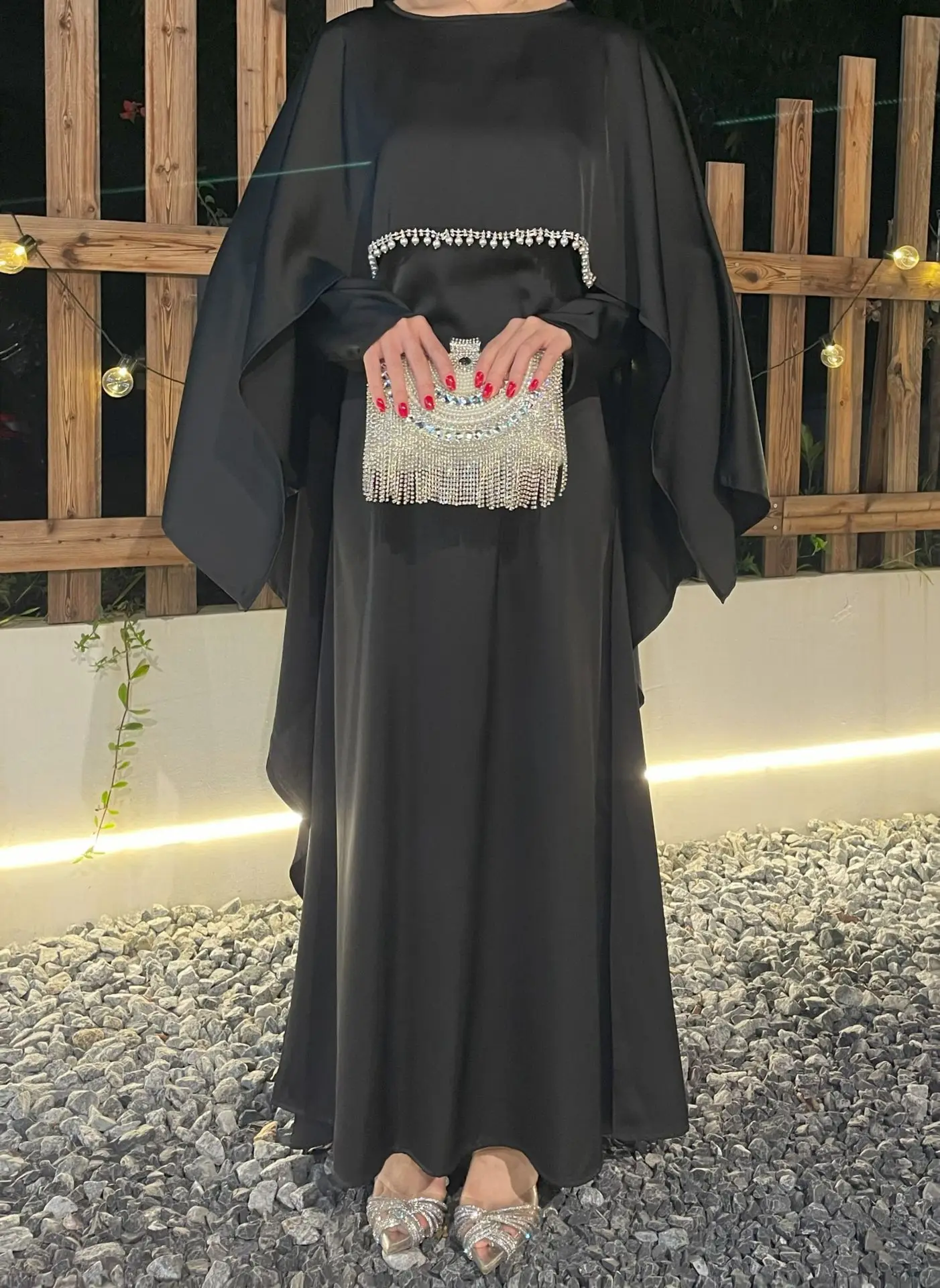 Eid Beads Pearl Abayas for Women Elegant Shiny Muslim Dress Dubai Kaftan Cape Evening Party Gown Morocco Caftan Turkey Robe 2025
Eid Beads Pearl Abayas for Women Elegant Shiny Muslim Dress Dubai Kaftan Cape Evening Party Gown Morocco Caftan Turkey Robe 2025