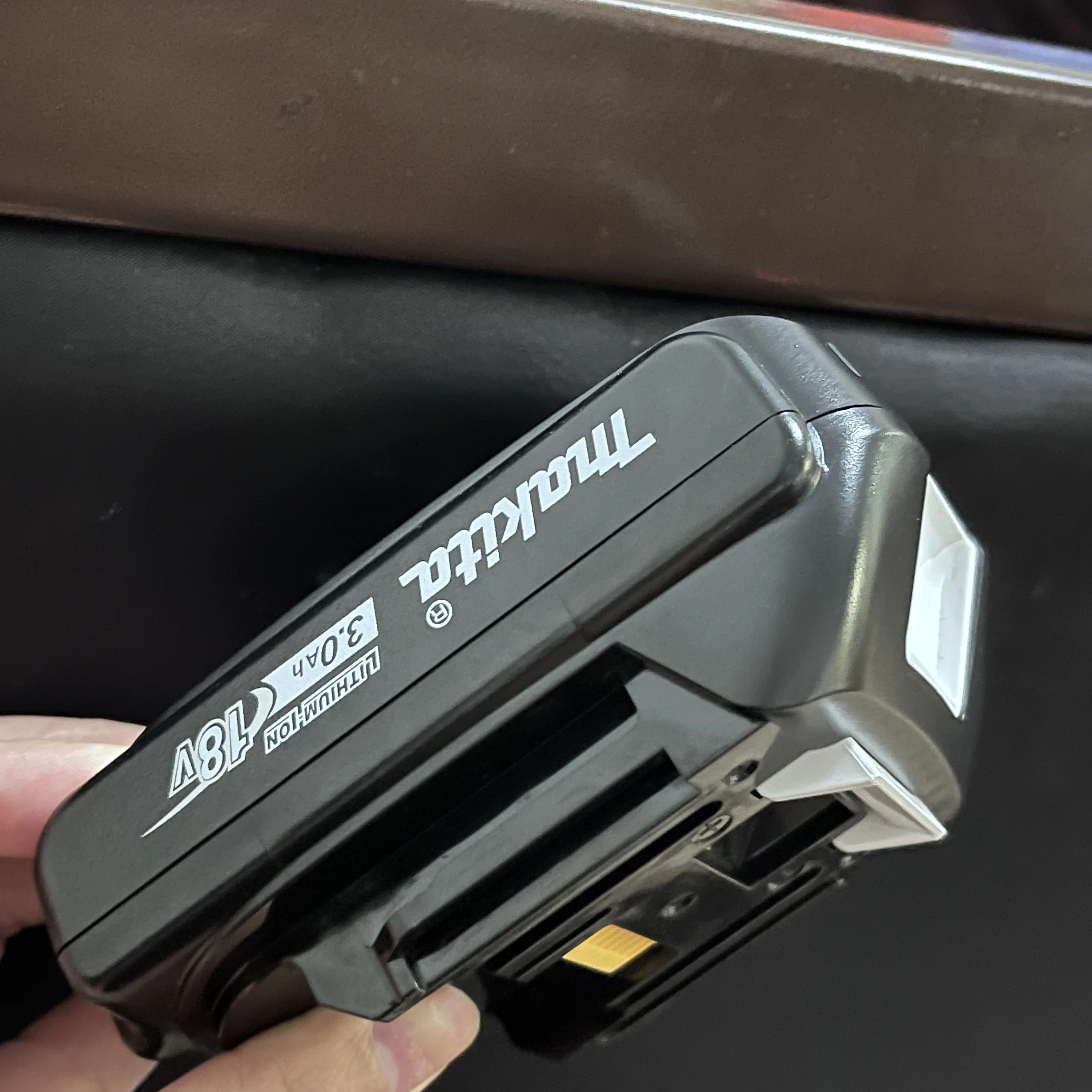 Professional Grade 3Ah 18V Battery For Makita BL1830 BL1850B BL1840 BL1815 Pack
Professional Grade 3Ah 18V Battery For Makita BL1830 BL1850B BL1840 BL1815 Pack