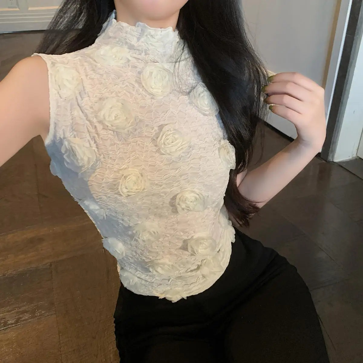 Gagarich Korean Unique Chic Three-dimensional Flower Semi High Neck Sleeveless Top Spring Summer New Slim Fit Short Vest Women
Gagarich Korean Unique Chic Three-dimensional Flower Semi High Neck Sleeveless Top Spring Summer New Slim Fit Short Vest Women