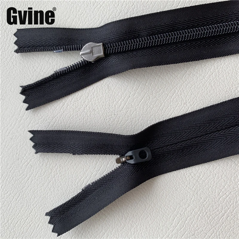 20Pcs 3# Nylon Invisible Zipper 25cm Close-End Cloth Edge Zippers for Wedding Dress Pillow Pocket Garment Sewing Accessories
20Pcs 3# Nylon Invisible Zipper 25cm Close-End Cloth Edge Zippers for Wedding Dress Pillow Pocket Garment Sewing Accessories