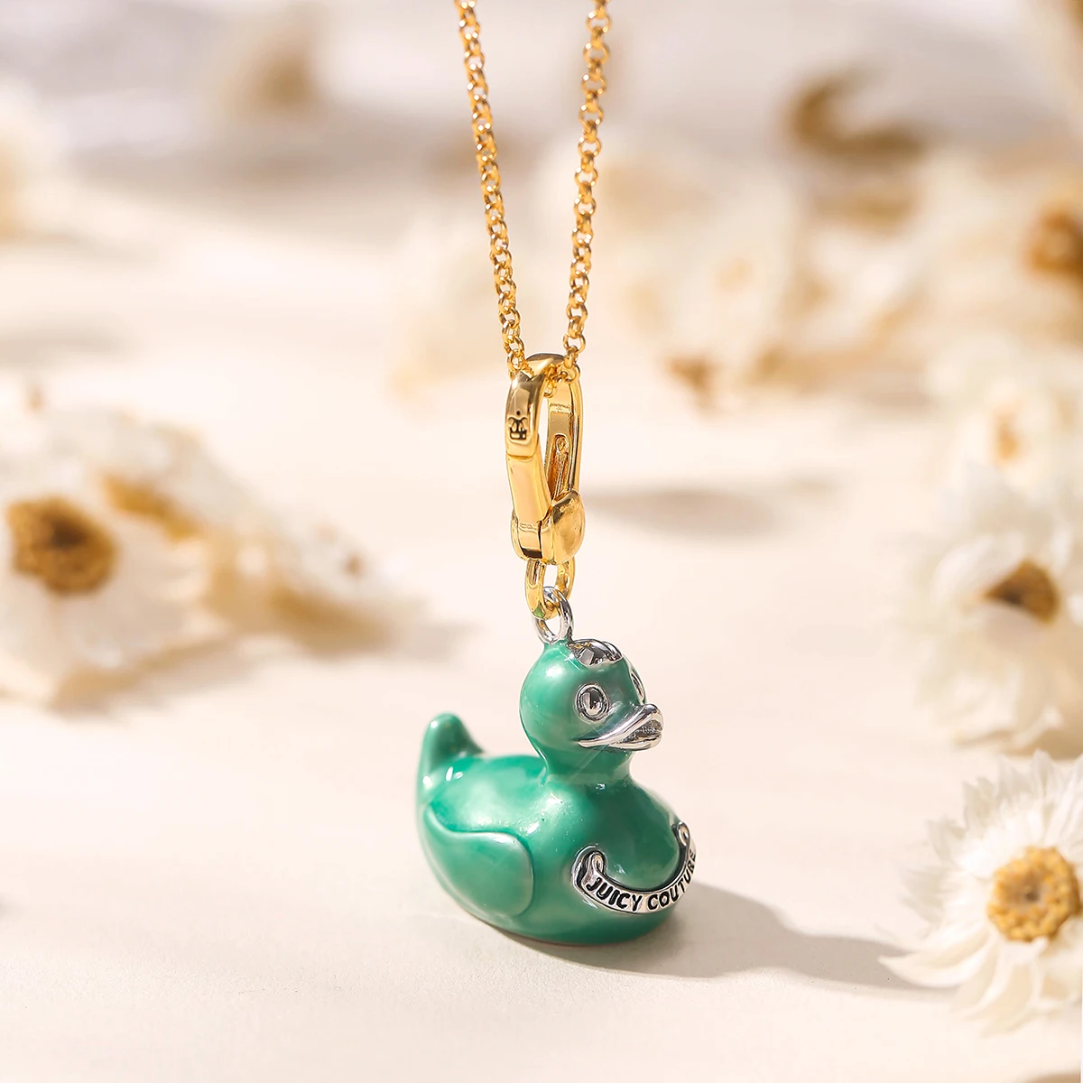 1Pc Cute Enamel-colored Cartoon Duck Pendant Animal-shaped Keychain,for Girls Simple Sweet and Birthday Anniversary Jewelry Gift
1Pc Cute Enamel-colored Cartoon Duck Pendant Animal-shaped Keychain,for Girls Simple Sweet and Birthday Anniversary Jewelry Gift