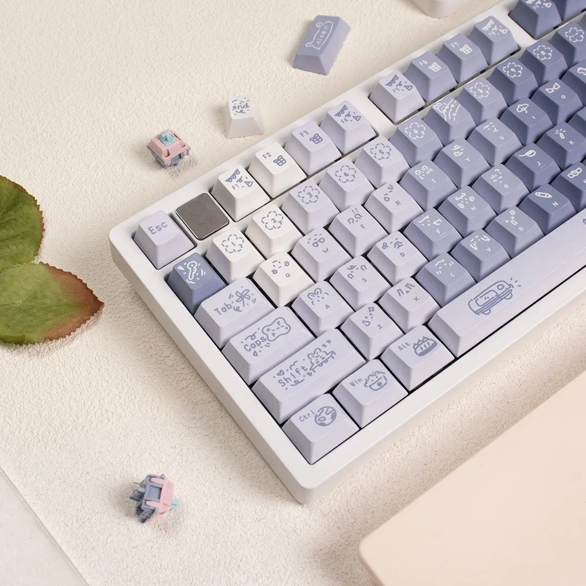 Original full set of mechanical keyboard keycaps side engraved light transmission PBT thermal sublimation original factory/URE h
Original full set of mechanical keyboard keycaps side engraved light transmission PBT thermal sublimation original factory/URE h