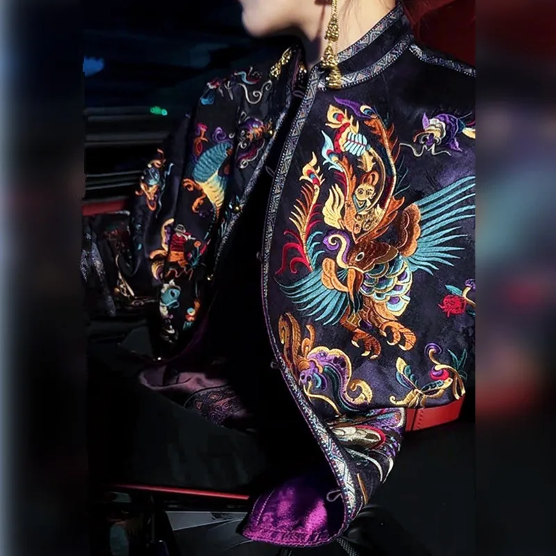 New Women Luxury Retro Embroidery Flowers Embroidery Coats Woman Vintage Purple Cheongsam Party Elegant Mother Outwears NZ254
New Women Luxury Retro Embroidery Flowers Embroidery Coats Woman Vintage Purple Cheongsam Party Elegant Mother Outwears NZ254