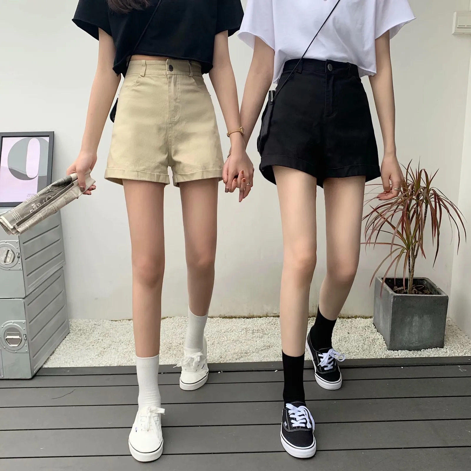 High Waist Wide Leg ort Jeans Women's Student Sle Cuffed Slimming plus Size Loose Fit A-Line Hot Pants Summer Casual
High Waist Wide Leg ort Jeans Women's Student Sle Cuffed Slimming plus Size Loose Fit A-Line Hot Pants Summer Casual