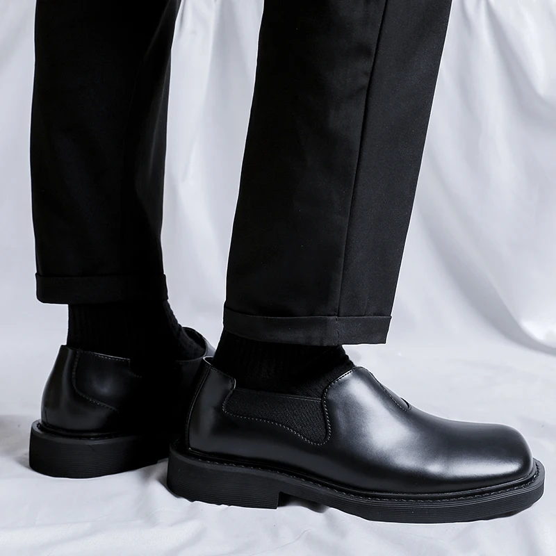 Black formal men's leather shoes Classic Gentleman Elegant Style Outdoor leisure business party Office and wedding shoes Ho
Black formal men's leather shoes Classic Gentleman Elegant Style Outdoor leisure business party Office and wedding shoes Ho
