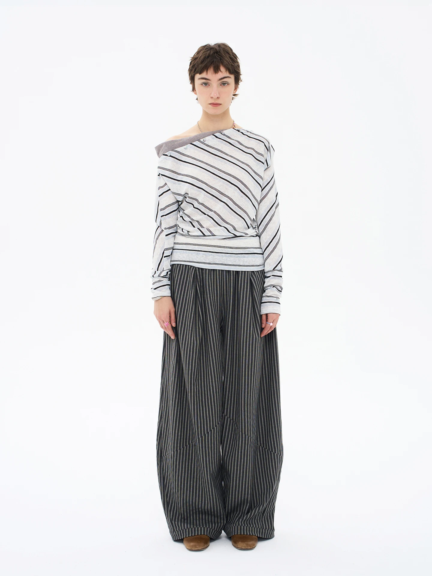 Nice Holiday Slim Fit T-irt Long Sve Diagonal oulder Splice Stripe Base irt Casual Sle Universal Fit Cotton Polyes...
Nice Holiday Slim Fit T-irt Long Sve Diagonal oulder Splice Stripe Base irt Casual Sle Universal Fit Cotton Polyes...