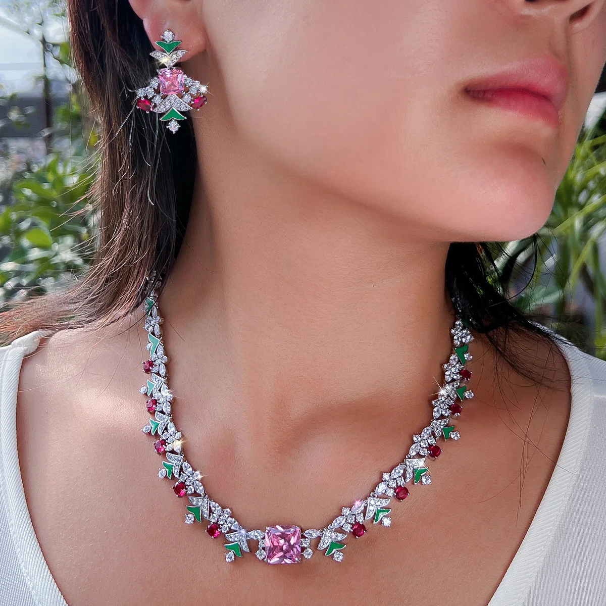 Vintage Multicolor Cubic Zirconia Necklace Earrings Jewelry Set for Luxury Women Wedding Party Statement Accessory Party Gift
Vintage Multicolor Cubic Zirconia Necklace Earrings Jewelry Set for Luxury Women Wedding Party Statement Accessory Party Gift