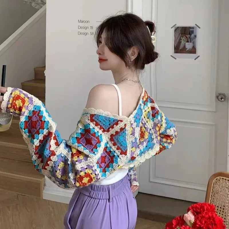 Винтажный вязаный кардиган с полым крючком и цветком, женский 20225, новый тонкий тонкий короткий топ с длинными рукавами, красочная уличная одежда для отпуска
Винтажный вязаный кардиган с полым крючком и цветком, женский 20225, новый тонкий тонкий короткий топ с длинными рукавами, красочная уличная одежда для отпуска