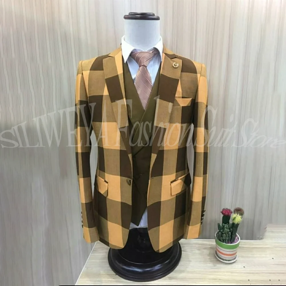 High-end Plaid Men's Suit 3 Pieces Business Casual Wedding Groom Tuxedos Luxury Blazer Set Trajes Para Hombre Jacket+Pants+Vest
High-end Plaid Men's Suit 3 Pieces Business Casual Wedding Groom Tuxedos Luxury Blazer Set Trajes Para Hombre Jacket+Pants+Vest