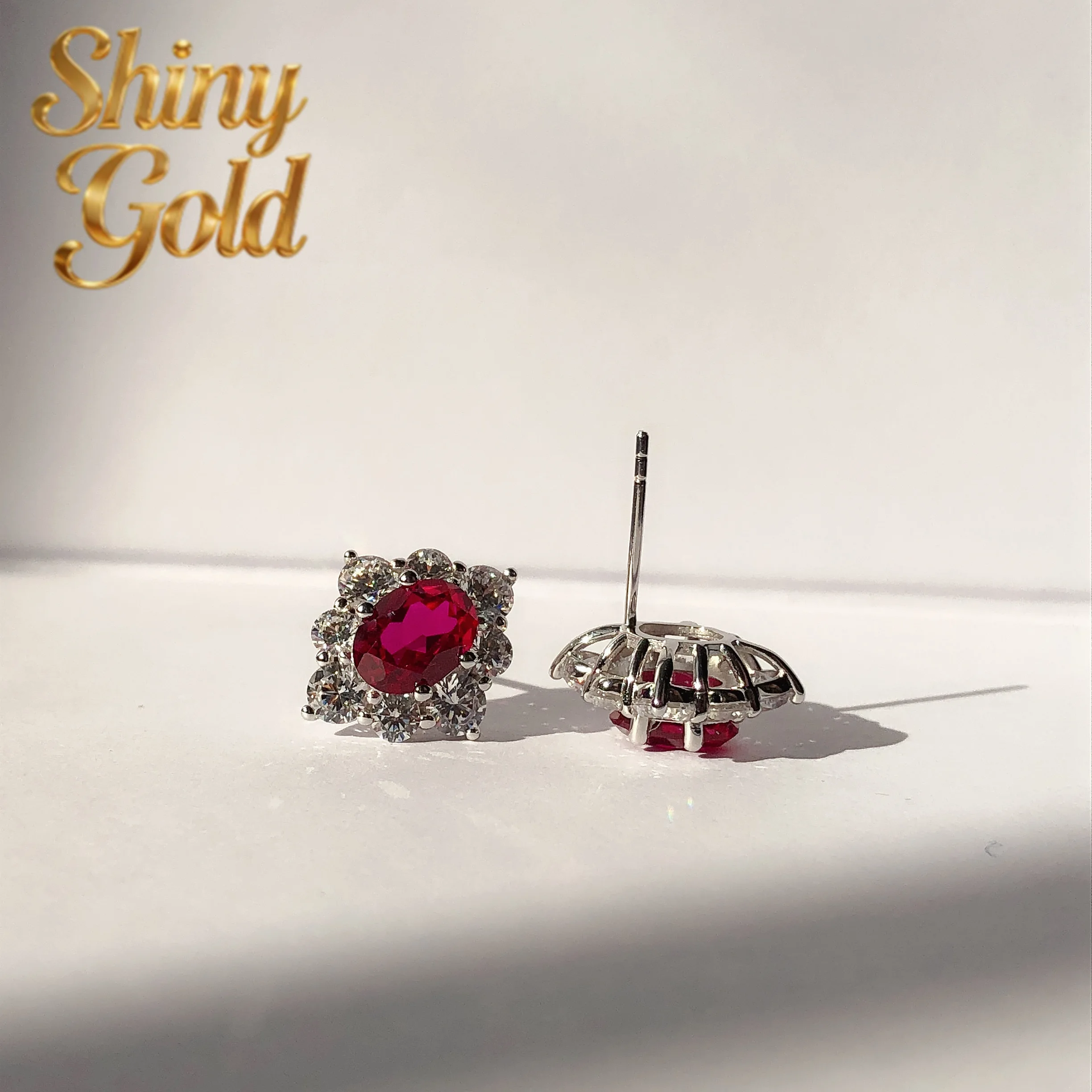 Серьги-гвоздики ShinyGold из белого золота 14K AU585 с овальными сапфирами и рубинами 1.5 карата и выращенными в лаборатории бриллиантами E068
Серьги-гвоздики ShinyGold из белого золота 14K AU585 с овальными сапфирами и рубинами 1.5 карата и выращенными в лаборатории бриллиантами E068