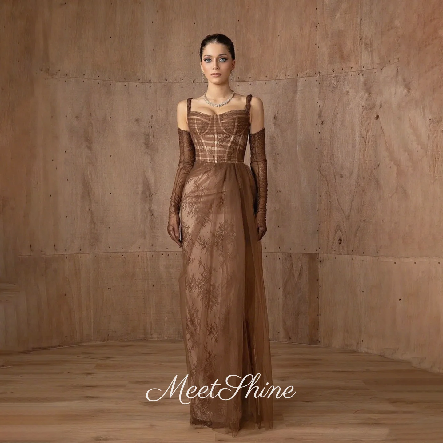 Dubai Sexy Corset Sweetheart Tulle Mermaid Evening Dress with Gloves Lace Sleeveless Arabic Formal Wedding Prom Dress Customized
Dubai Sexy Corset Sweetheart Tulle Mermaid Evening Dress with Gloves Lace Sleeveless Arabic Formal Wedding Prom Dress Customized