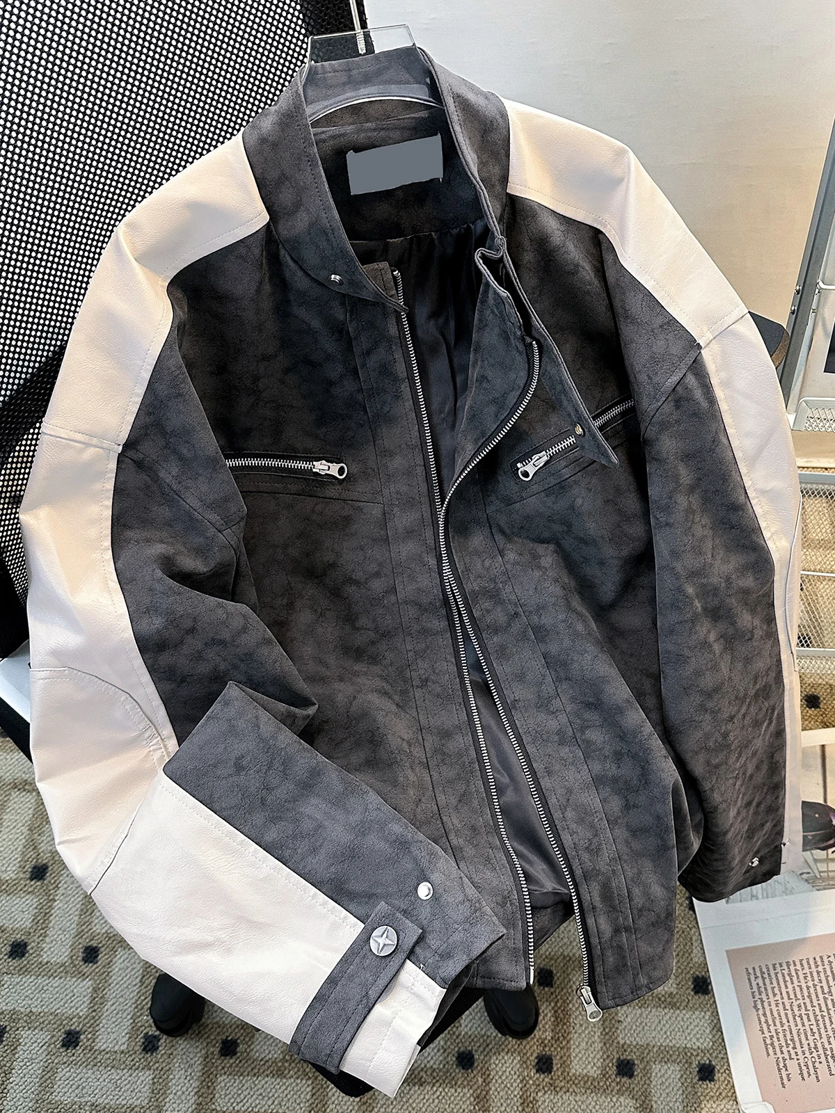 Весенне-осенняя мужская куртка из искусственной кожи с воротником-стойкой, в американском уличном стиле, для мотоциклистов, молодежная, для путешествий
Весенне-осенняя мужская куртка из искусственной кожи с воротником-стойкой, в американском уличном стиле, для мотоциклистов, молодежная, для путешествий