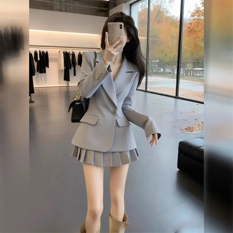 Korean Style Beauty Paired With A Complete Set 2026 Spring Clothes, Beautiful Gray Suit Pleated Skirt Two-piece Set Skirt Women
Korean Style Beauty Paired With A Complete Set 2026 Spring Clothes, Beautiful Gray Suit Pleated Skirt Two-piece Set Skirt Women