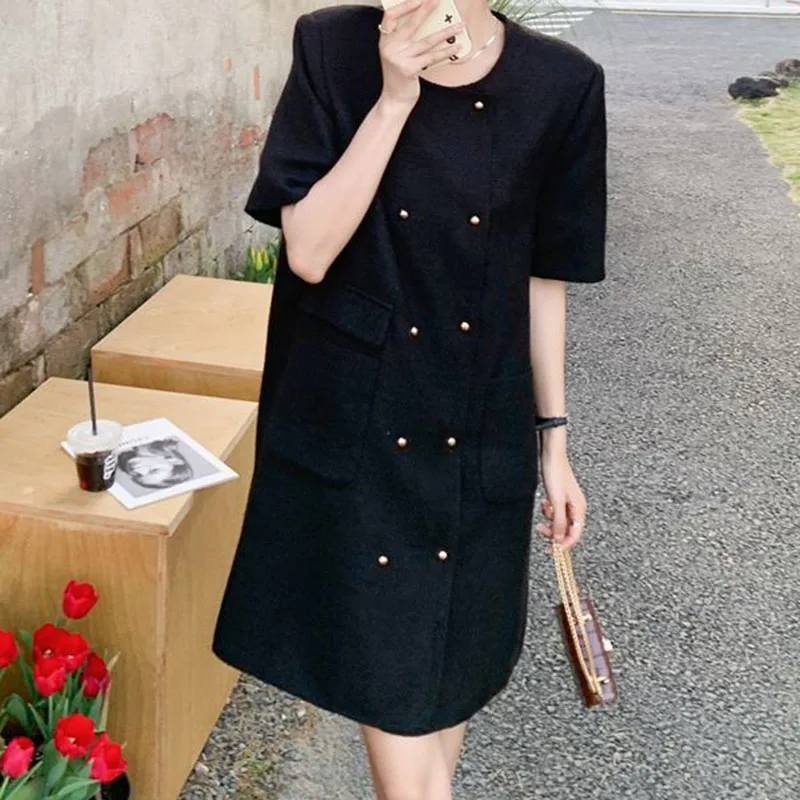 Black dress women's summer plus-size lapel suit-style double-breasted loose temperament women's high-quality skirt dress
Black dress women's summer plus-size lapel suit-style double-breasted loose temperament women's high-quality skirt dress