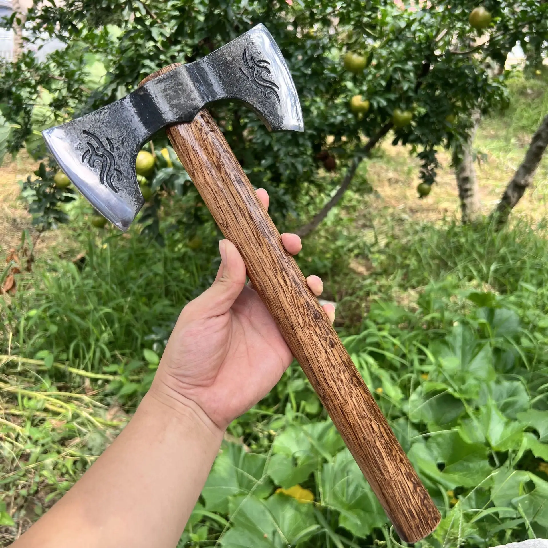 Festival gift whirlwind double-edged small hand axe 65 high manganese steel Qinggang woodworking axe camping battle axe
Festival gift whirlwind double-edged small hand axe 65 high manganese steel Qinggang woodworking axe camping battle axe