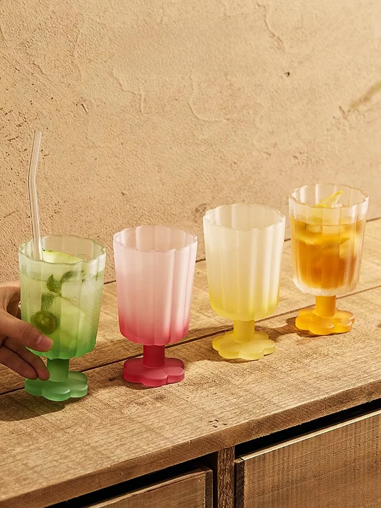 U Mi LIVING Dr Leisure Creative ort Footed Cotail Glass Home High Aesthetic Value Crystal Glass round ape
U Mi LIVING Dr Leisure Creative ort Footed Cotail Glass Home High Aesthetic Value Crystal Glass round ape