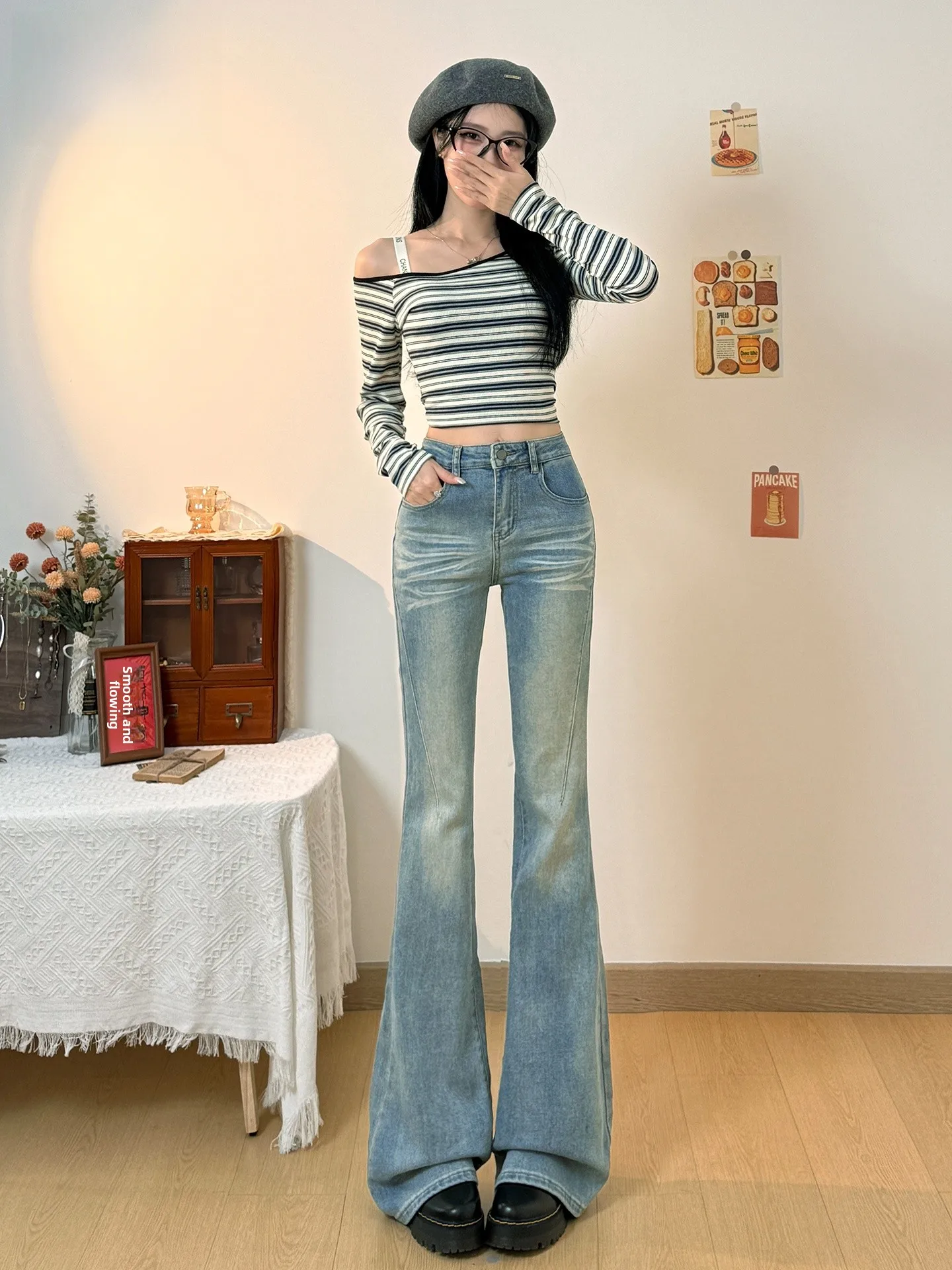 Джинсы-клеш с высокой талией Slim Fit для женщин: модные весенне-летние джинсы с эффектом похудения, американский дизайн, светло-голубые, повседневные
Джинсы-клеш с высокой талией Slim Fit для женщин: модные весенне-летние джинсы с эффектом похудения, американский дизайн, светло-голубые, повседневные