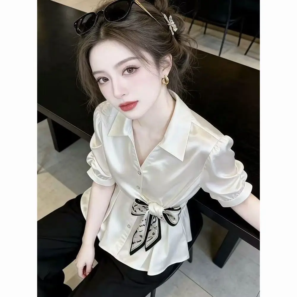Korean Style Women Scarf Waist Shirt 2026 New Summer Short Sleeve Shirt Female Blouses Ladies Tops Office Lady Elegant Clothing
Korean Style Women Scarf Waist Shirt 2026 New Summer Short Sleeve Shirt Female Blouses Ladies Tops Office Lady Elegant Clothing