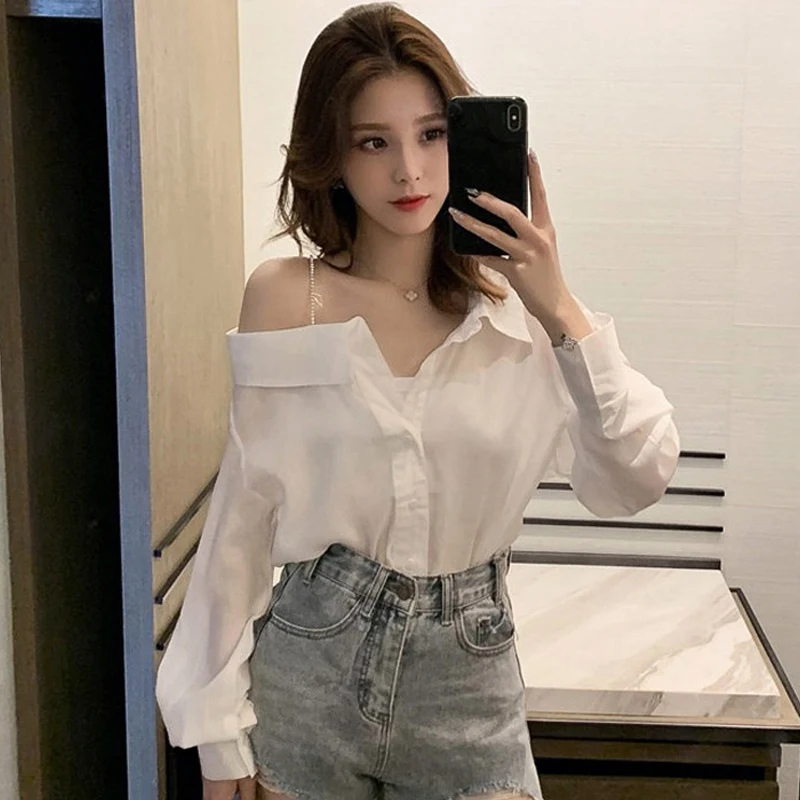 Fashionable Shoulder-baring Women's Shirt Design Sensation Small Crowd Shirt New 2026 Spring White Loose Versatile Korean Style
Fashionable Shoulder-baring Women's Shirt Design Sensation Small Crowd Shirt New 2026 Spring White Loose Versatile Korean Style
