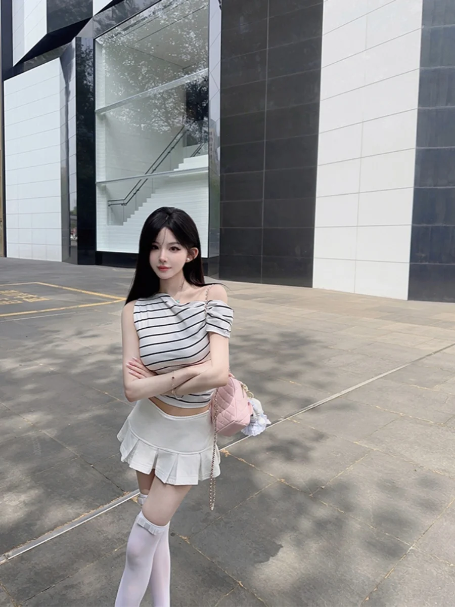 American Style Sexy Grey Skirt Women's High Waist Slim A-Line Pleated Short Skirt Ultra-Short Skirt Summer New Arrival
American Style Sexy Grey Skirt Women's High Waist Slim A-Line Pleated Short Skirt Ultra-Short Skirt Summer New Arrival