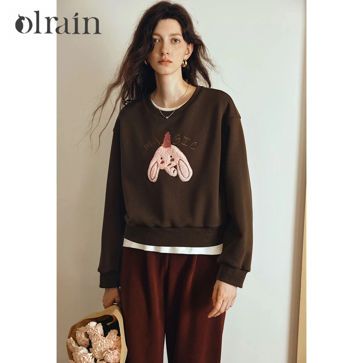 OLrain Casual Graphic Sweatshirts for Women 2026 Spring Autumn Long sleeve Loose Letter Embroidery Knit Pullover Top O57QR000365
OLrain Casual Graphic Sweatshirts for Women 2026 Spring Autumn Long sleeve Loose Letter Embroidery Knit Pullover Top O57QR000365