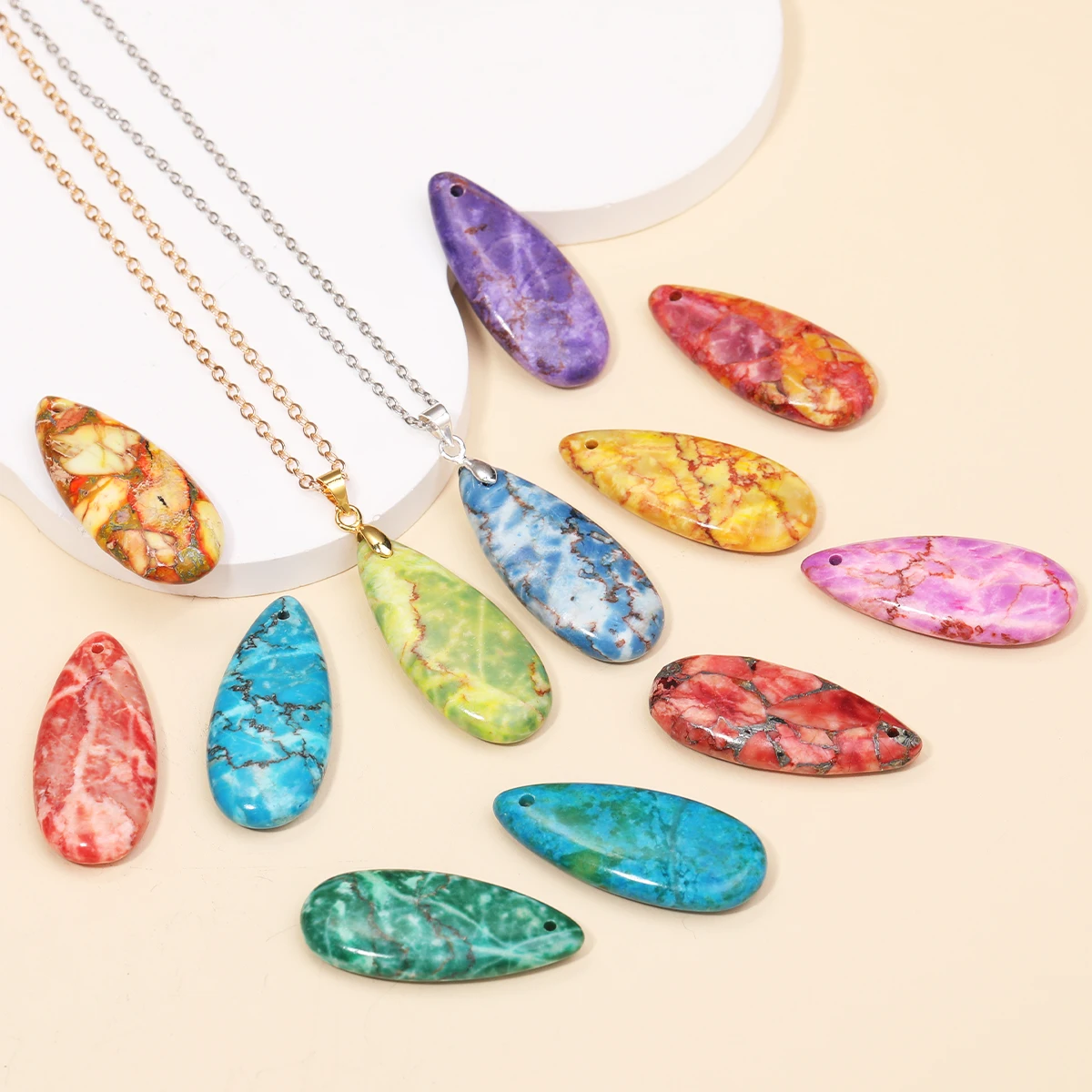 Imperial Turquoise Necklace Luxury Vintage Colored Gemstone Women's Necklace Suitable for Daily Wear Parties Anniversary Gift
Imperial Turquoise Necklace Luxury Vintage Colored Gemstone Women's Necklace Suitable for Daily Wear Parties Anniversary Gift