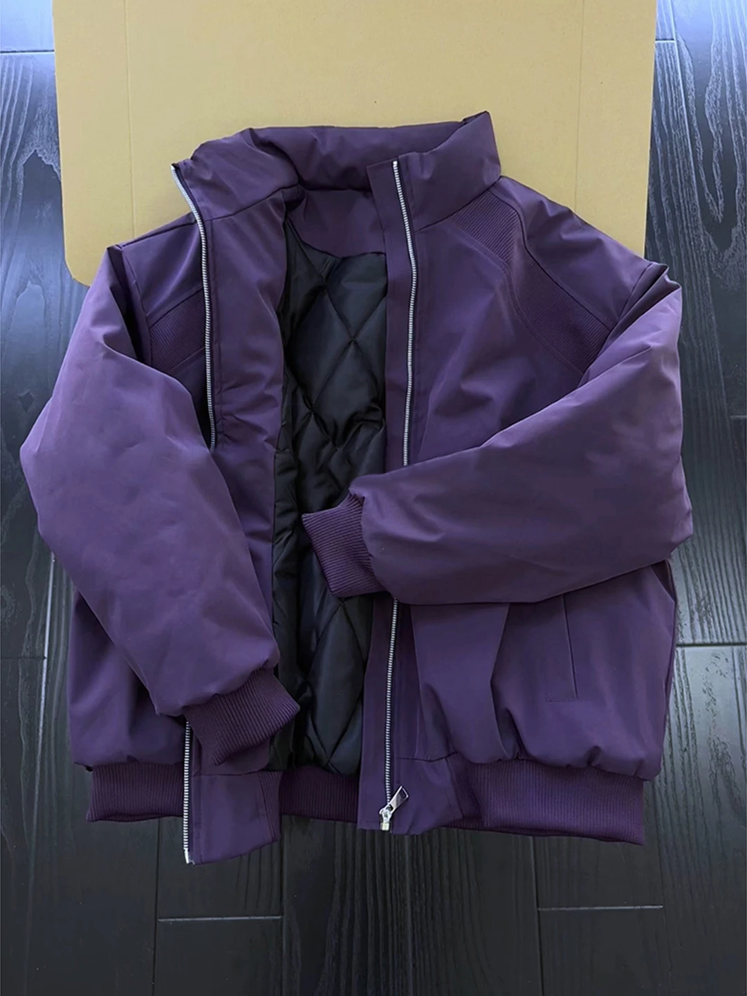 Мужская зимняя утепленная хлопковая куртка с воротником-стойкой, рабочая одежда, верхняя одежда Cleanfit Ume, фиолетовая, модная, городская, стильная, с длинными рукавами
Мужская зимняя утепленная хлопковая куртка с воротником-стойкой, рабочая одежда, верхняя одежда Cleanfit Ume, фиолетовая, модная, городская, стильная, с длинными рукавами
