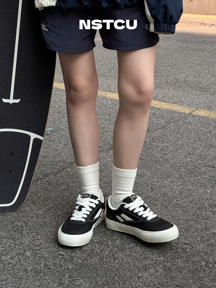Black Canvas Shoes for Women 2026 New Summer Original Board Shoes Versatile Student Sports Casual Shoes Low Cut Lace up round...
Black Canvas Shoes for Women 2026 New Summer Original Board Shoes Versatile Student Sports Casual Shoes Low Cut Lace up round...