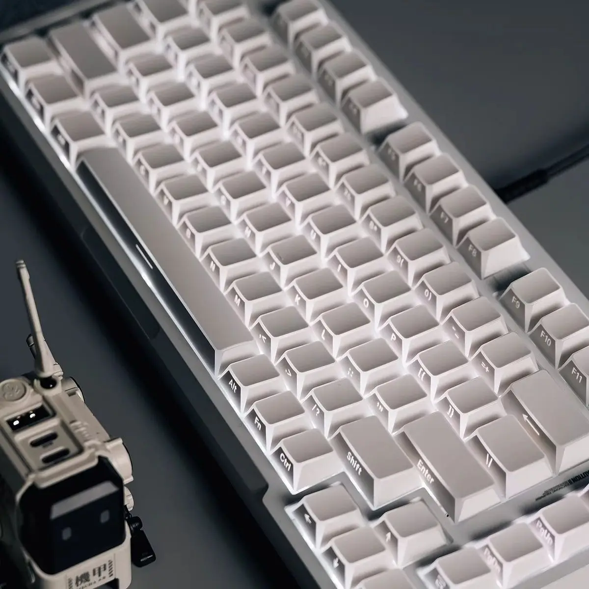 XVX Shadow Keycaps Edge Backlit PBT Side Print Shine Through Cherry Profile 132Keys for Mechanical&Magnetic Keyboard AULA AJAZZ
XVX Shadow Keycaps Edge Backlit PBT Side Print Shine Through Cherry Profile 132Keys for Mechanical&Magnetic Keyboard AULA AJAZZ
