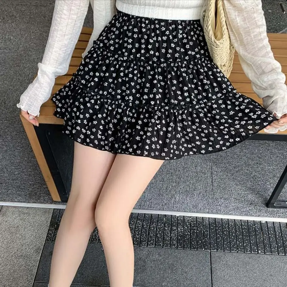 Chiffon Floral Print Short Skirt Elastic Waist A-line Ruffled Short Cake Skirt Harajuku Women's Half-body Skirt
Chiffon Floral Print Short Skirt Elastic Waist A-line Ruffled Short Cake Skirt Harajuku Women's Half-body Skirt