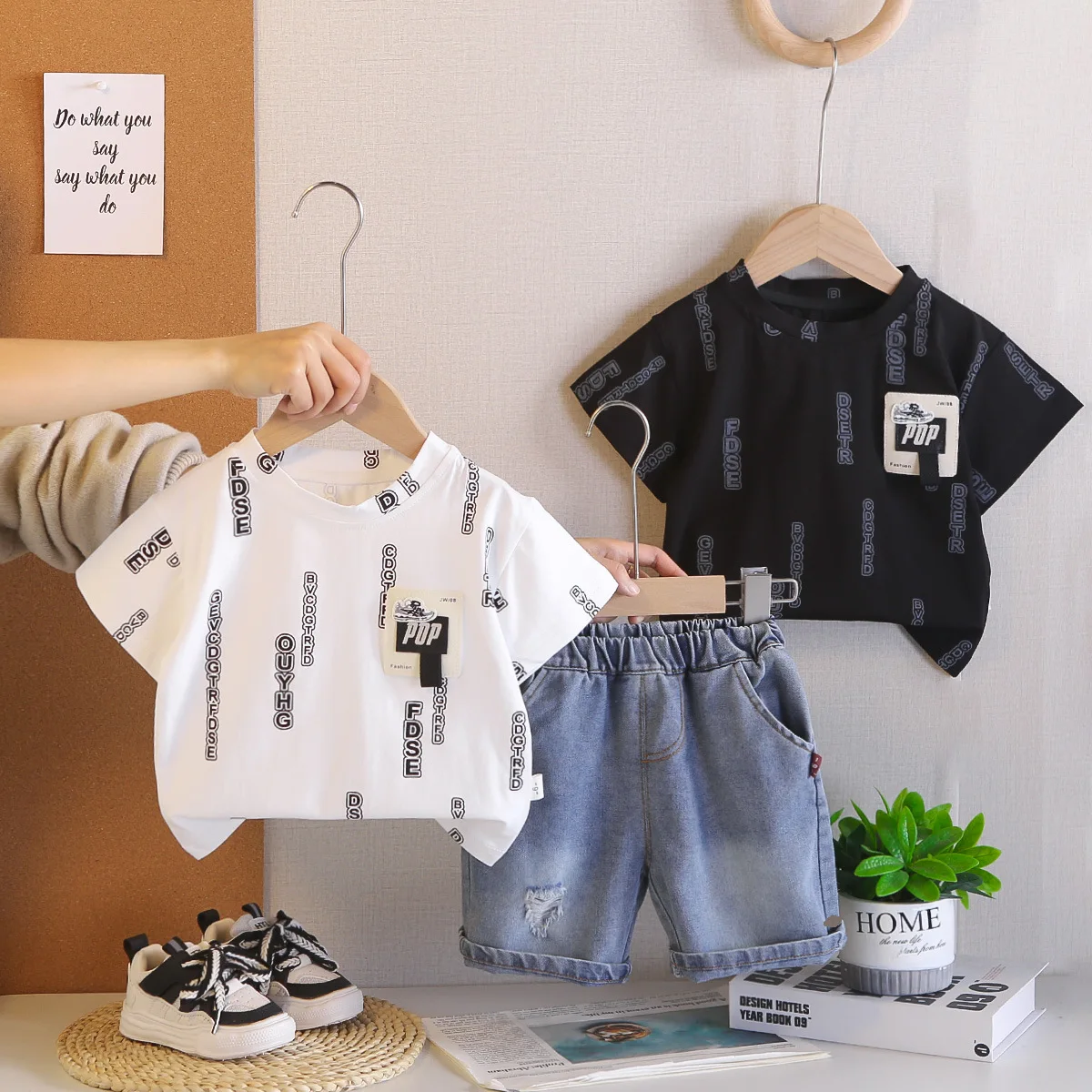 Комплекты одежды для мальчиков, лето 2026: хлопковые футболки и шорты (2 предмета), спортивный костюм для малышей, повседневная одежда для детей 4-5 лет
Комплекты одежды для мальчиков, лето 2026: хлопковые футболки и шорты (2 предмета), спортивный костюм для малышей, повседневная одежда для детей 4-5 лет