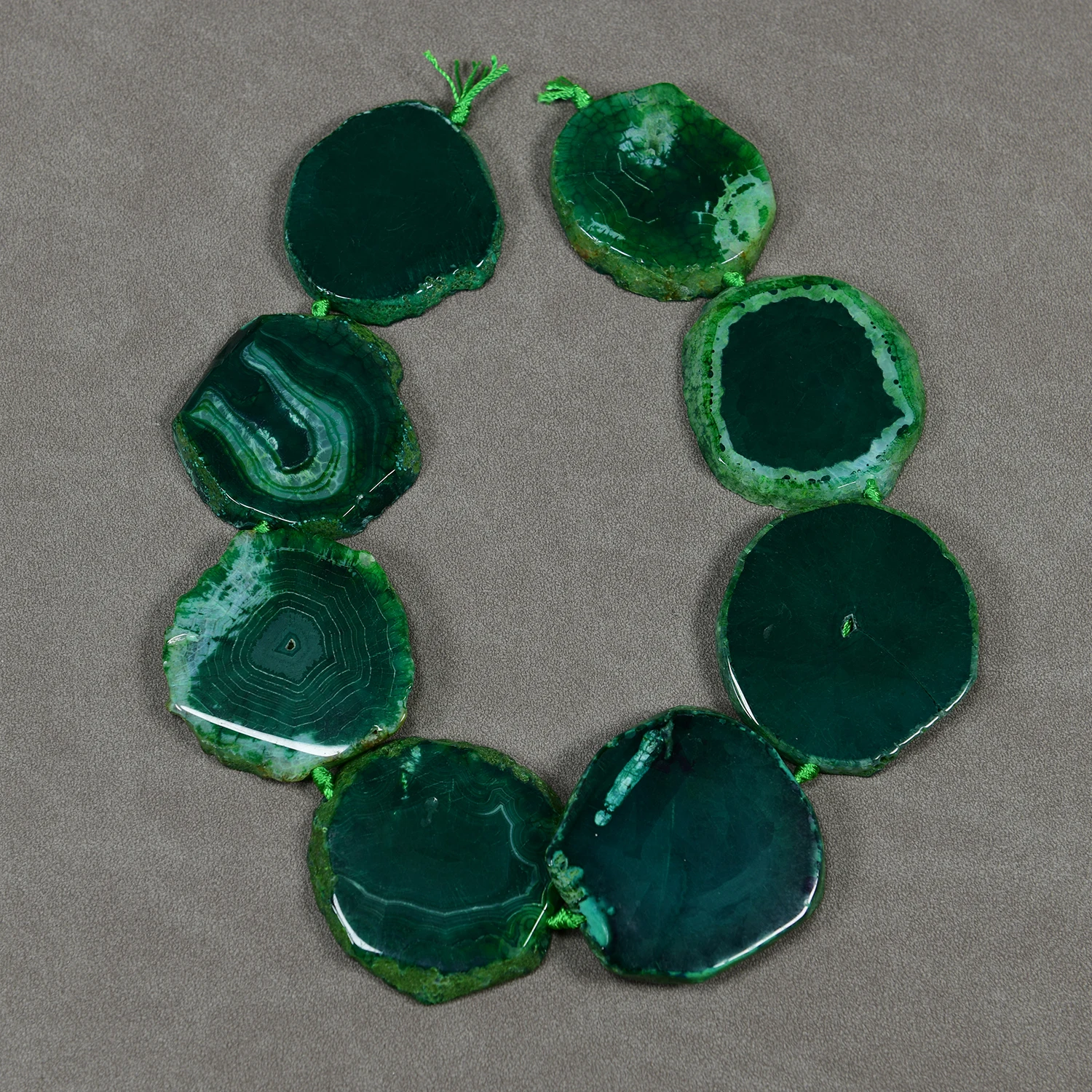 Big Green Agate Freeform Large and thin slices Cut Oval Peace buckle Real Gems Stone Slab Loose Beads Jewelry Making DIY
Big Green Agate Freeform Large and thin slices Cut Oval Peace buckle Real Gems Stone Slab Loose Beads Jewelry Making DIY