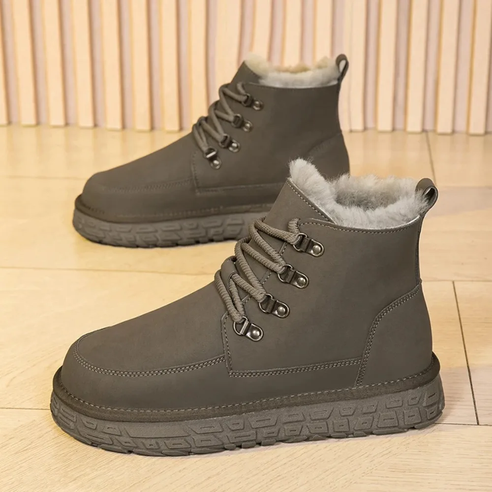 The Latest Autumn and Winter Thick Soled Snow Boots with High Tops and Warm Cotton Shoes Thick Men's Cold and Frost Resistance
The Latest Autumn and Winter Thick Soled Snow Boots with High Tops and Warm Cotton Shoes Thick Men's Cold and Frost Resistance