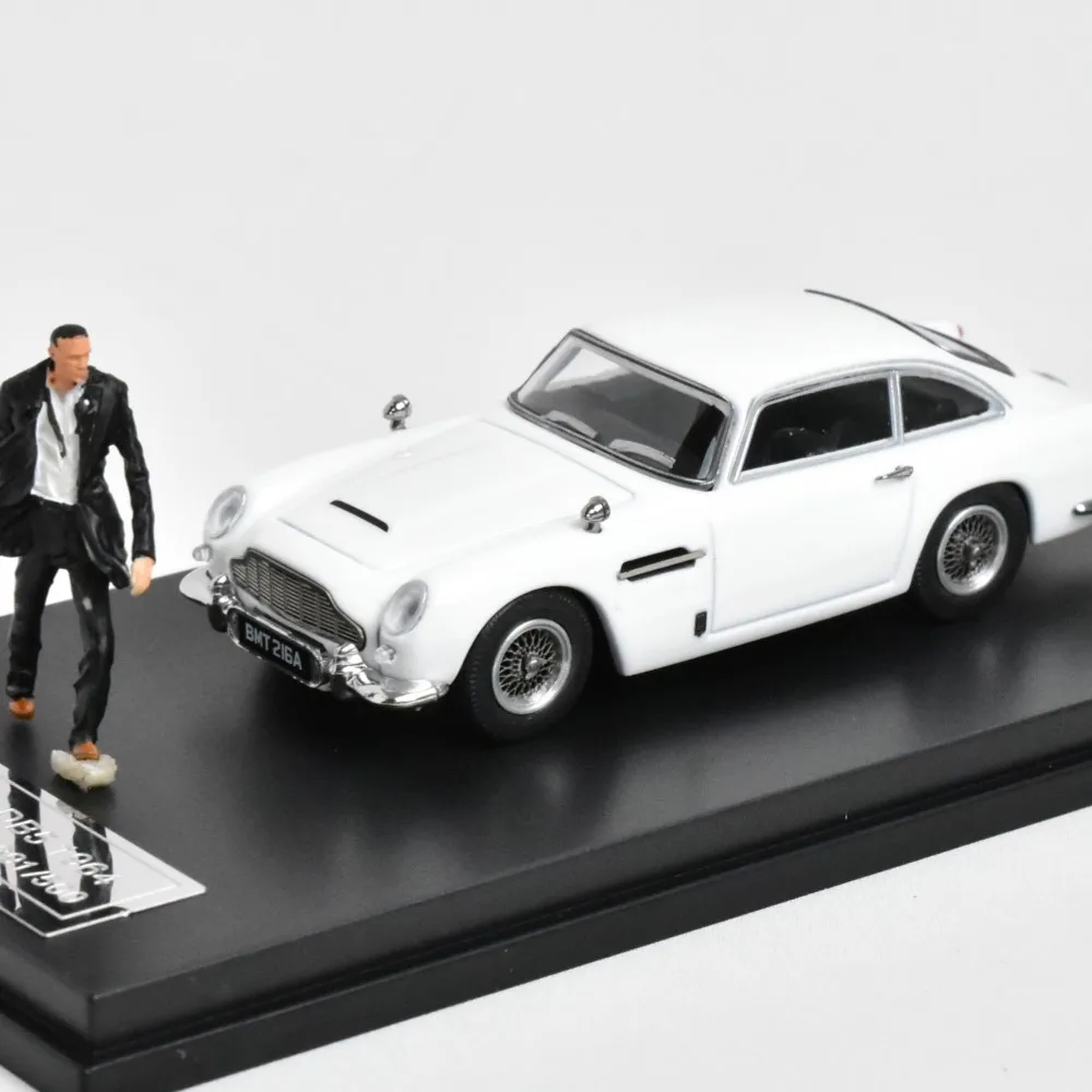 DCM 1:64 подарки для подростков коллекция DB5 литая под давлением модель автомобиля
DCM 1:64 подарки для подростков коллекция DB5 литая под давлением модель автомобиля