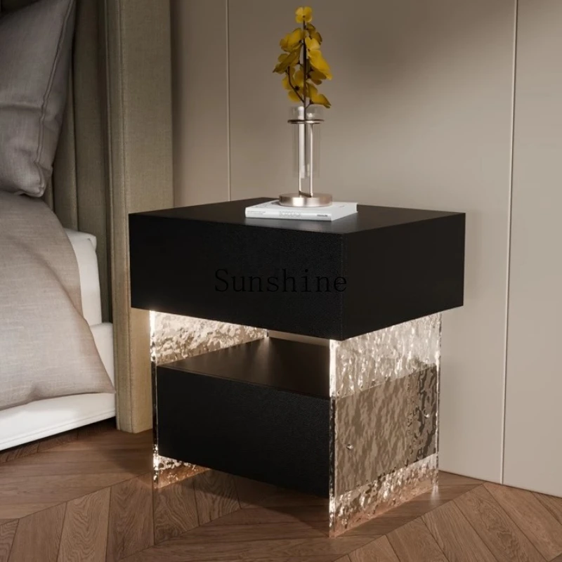 Light luxury minimalist acrylic design high-end bedroom new solid wood storage simple locker
Light luxury minimalist acrylic design high-end bedroom new solid wood storage simple locker