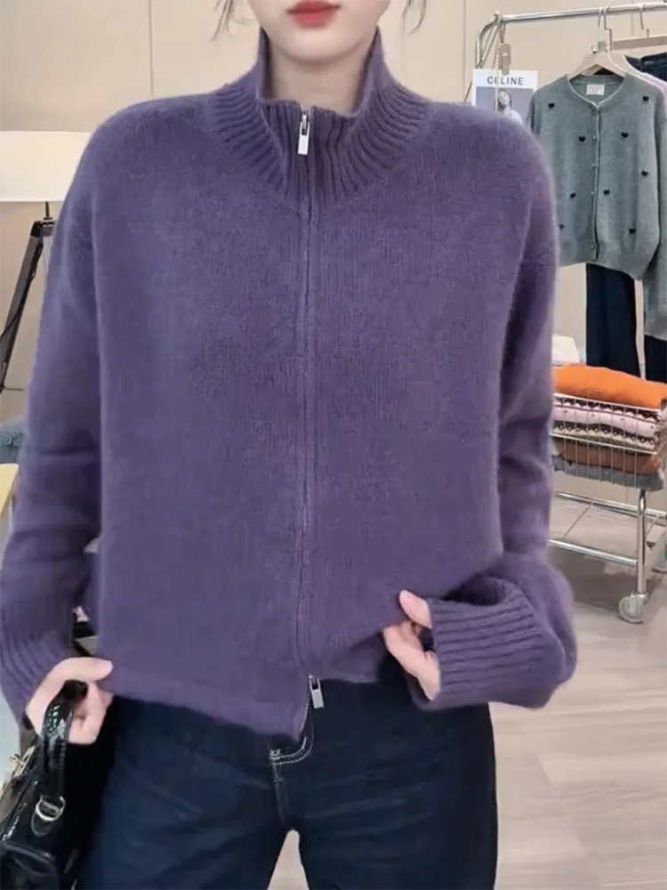 Корейский мягкий вязаный свитер свободного кроя больших размеров, модный облегающий топ для женщин, осень-зима, новинка, теплый, согревающий
Корейский мягкий вязаный свитер свободного кроя больших размеров, модный облегающий топ для женщин, осень-зима, новинка, теплый, согревающий