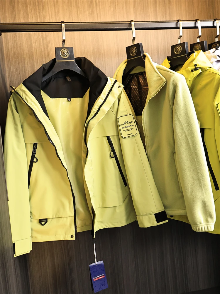 Outdoor Windproof Men's Jacket Hat Integrated Warmth Technology Fleece Lined Casual Style Polyester Fiber Winter Coat
Outdoor Windproof Men's Jacket Hat Integrated Warmth Technology Fleece Lined Casual Style Polyester Fiber Winter Coat