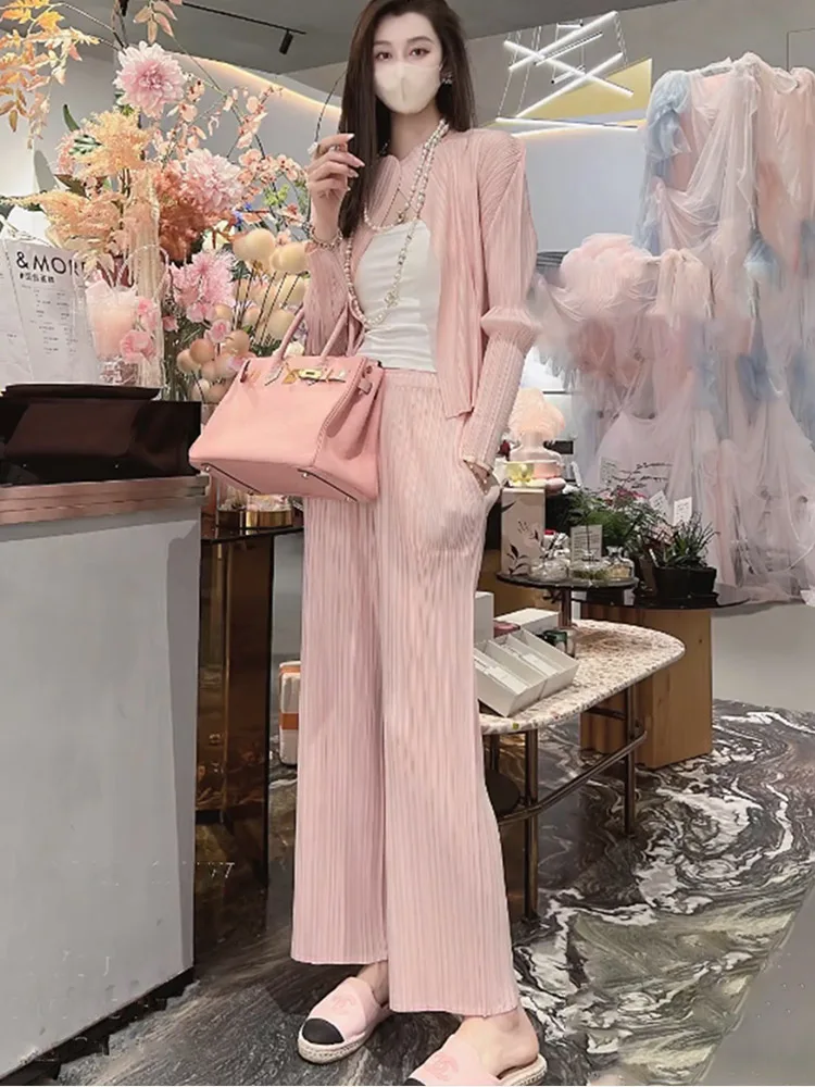 Simple Folded Straight Leg Pants Women's High Waist Elastic Waist Wide Leg Pants Autumn New Style Casual Pants Meat Concealing
Simple Folded Straight Leg Pants Women's High Waist Elastic Waist Wide Leg Pants Autumn New Style Casual Pants Meat Concealing