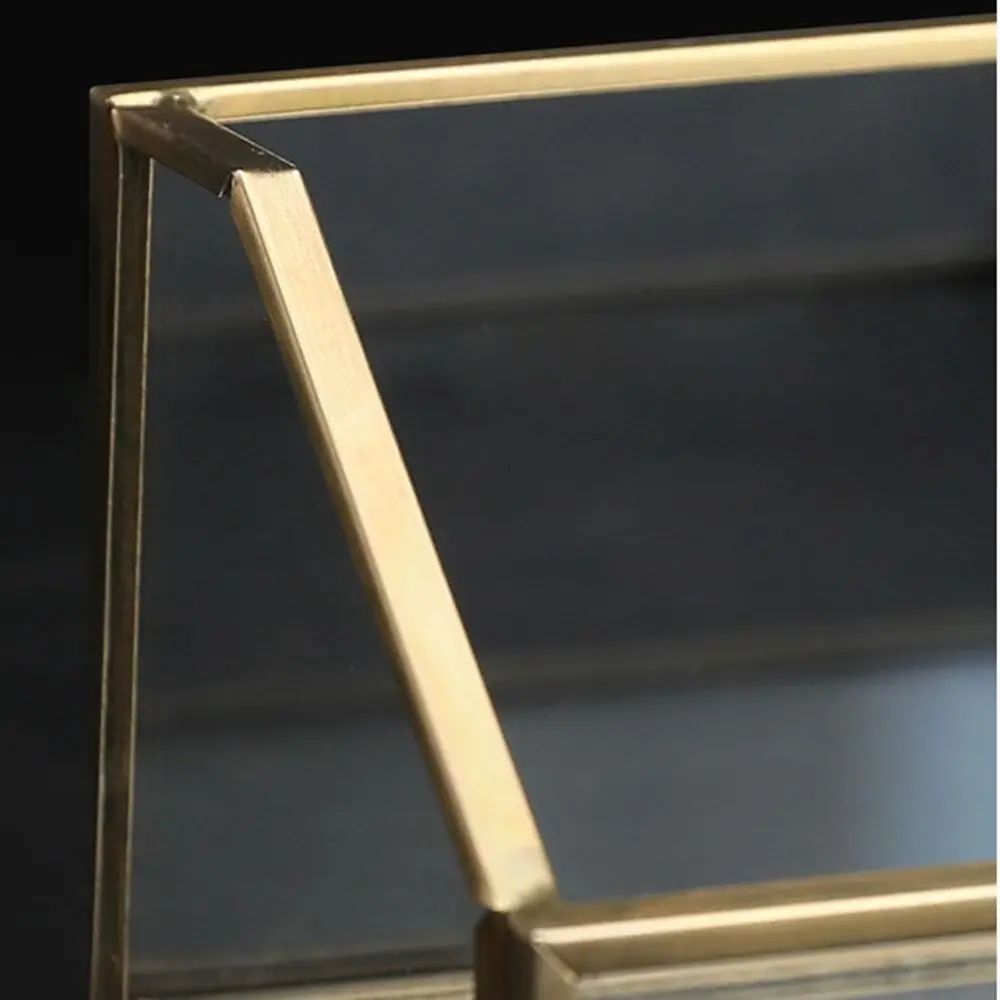 Metal Glass Business Card Holder Stand Durable Elegant Vintage Clear Golden Edge Holder Professional Business Card Organizer
Metal Glass Business Card Holder Stand Durable Elegant Vintage Clear Golden Edge Holder Professional Business Card Organizer