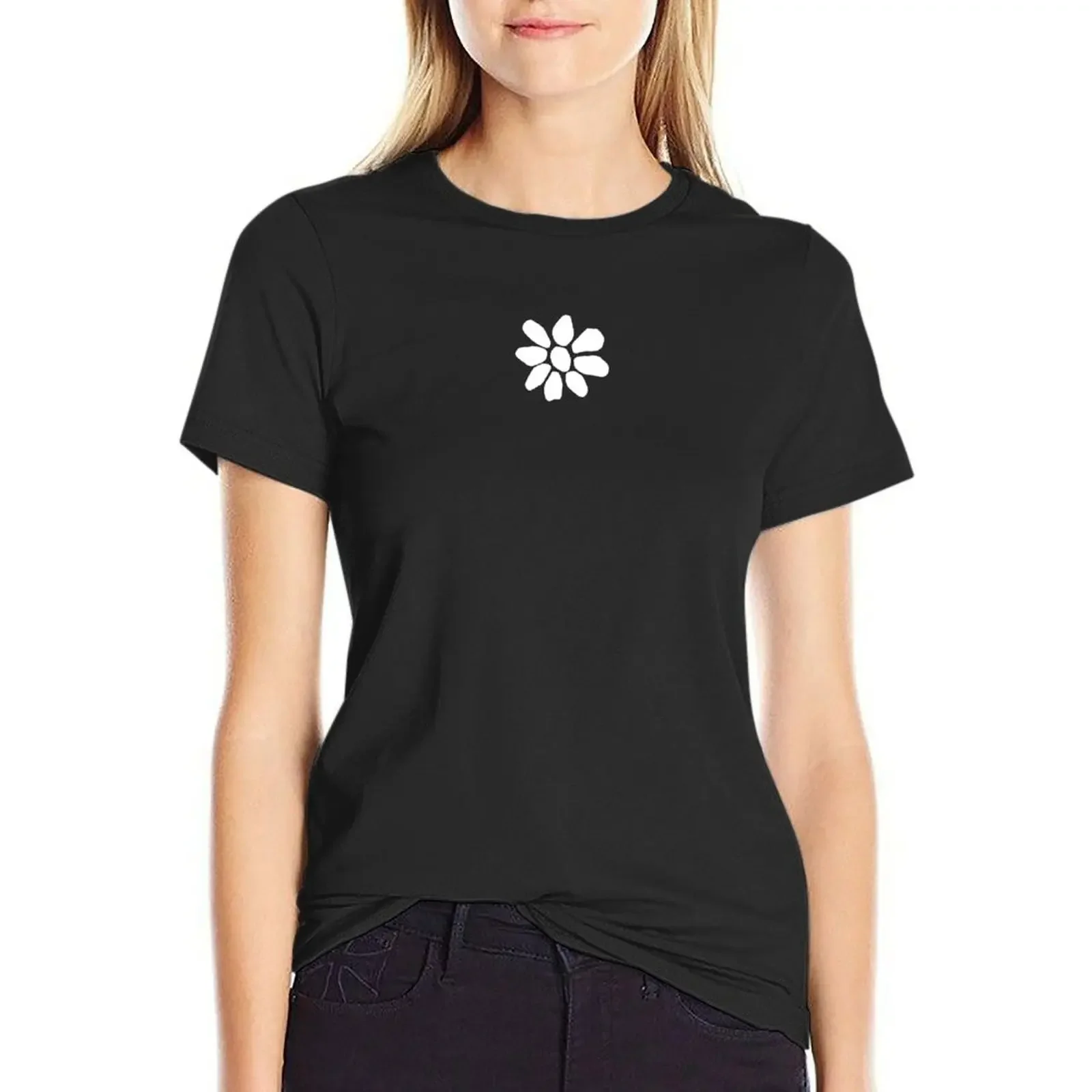 James white flower design T-Shirt animal prinfor oversized female shirts graphic tees Woman clothing
James white flower design T-Shirt animal prinfor oversized female shirts graphic tees Woman clothing