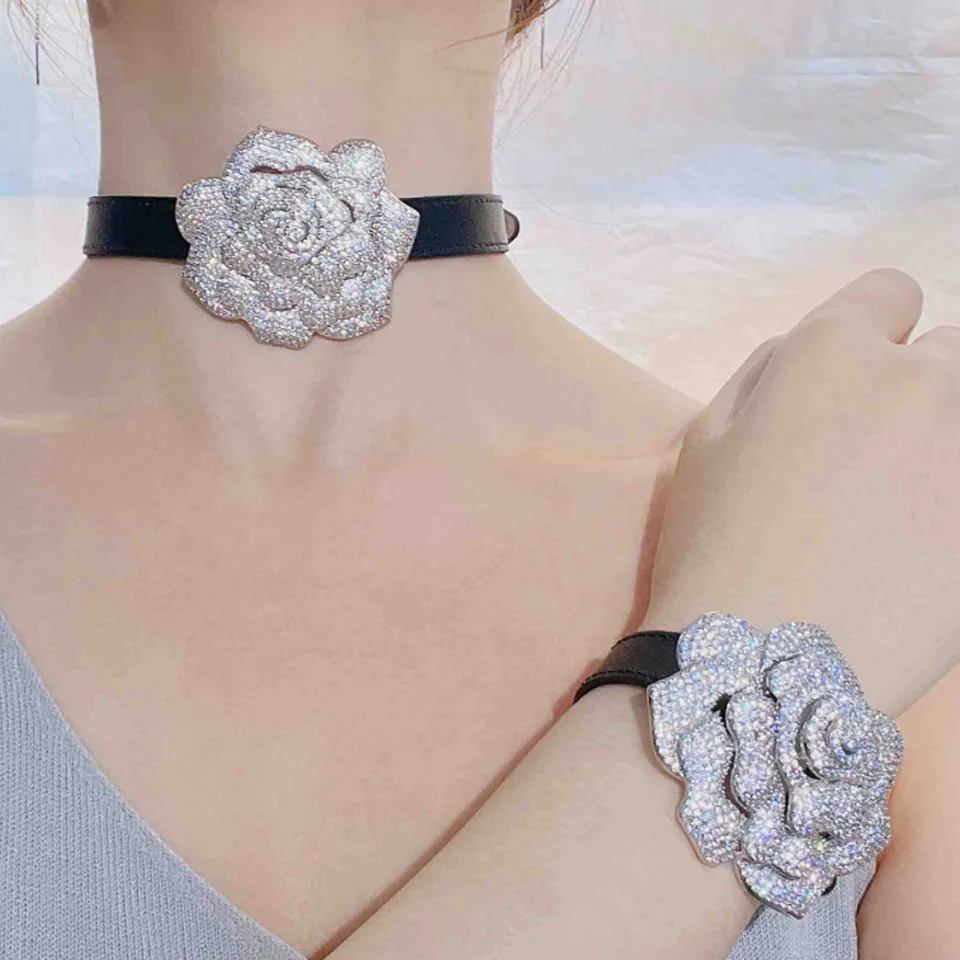 Zlxgirl Luxury Brand CZ zirconia Crystal Women's Wedding Pendant with Leather bracelet jewelry set fashion Couple bangle
Zlxgirl Luxury Brand CZ zirconia Crystal Women's Wedding Pendant with Leather bracelet jewelry set fashion Couple bangle